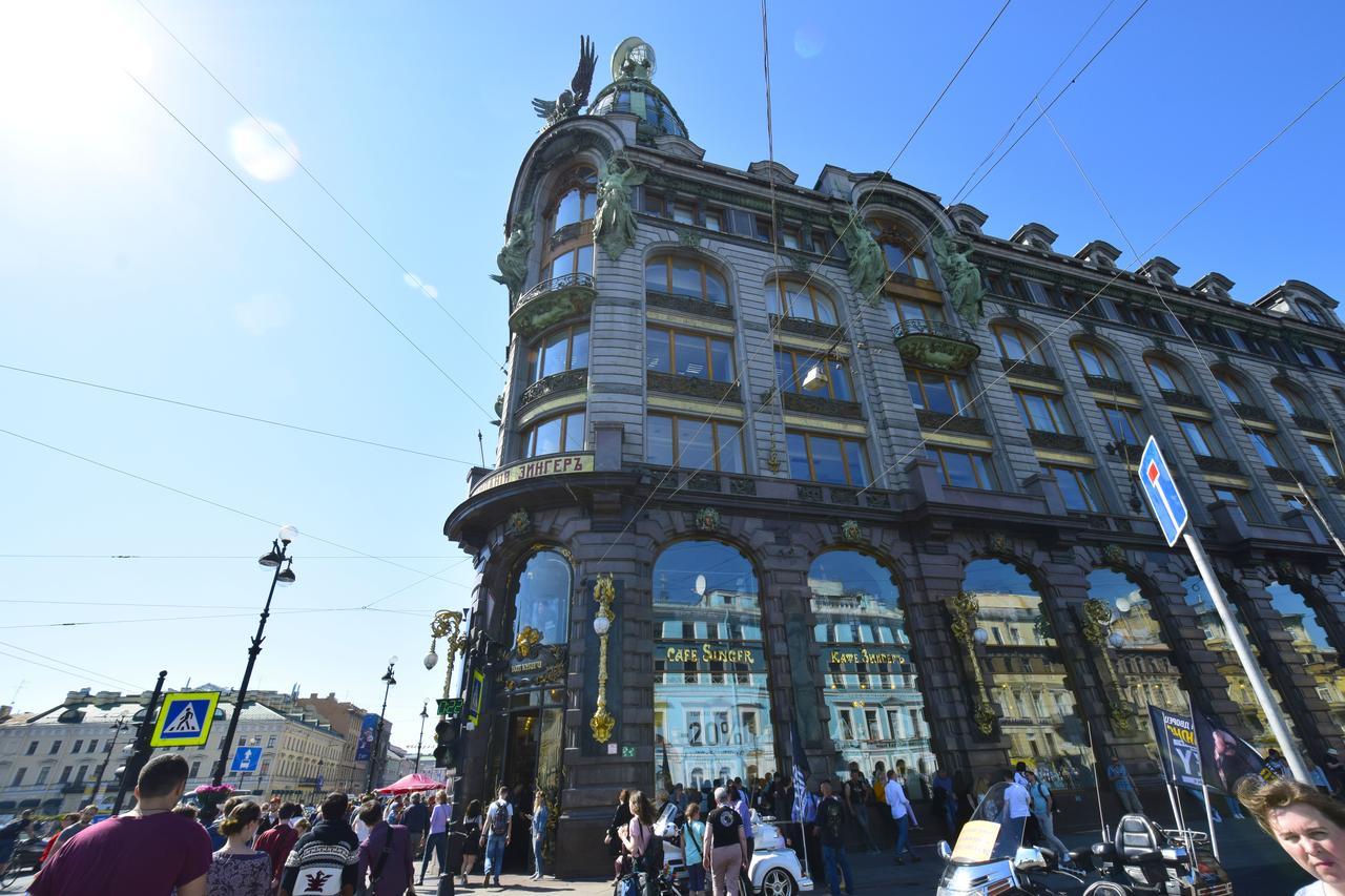 Ura Hostel Sankt Petersburg Exterior foto